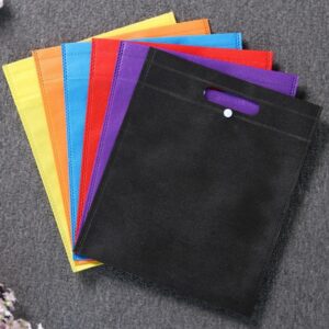 กระเป๋าพับได้ 1 ชิ้นผ้าไม่ทอแบบใช้ซ้าได้พร้อมปุ่มสีทึบ