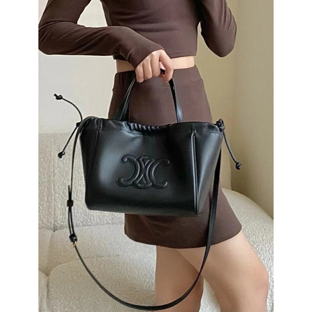 กระเป๋าหูรูดหนังวัว Ace510406 ของ Lin M111013 ทนทาน ใช้ได้ทั้งวัน เหมาะสำหรับการเดินทาง สะพายข้างหรือครอสบอดี้