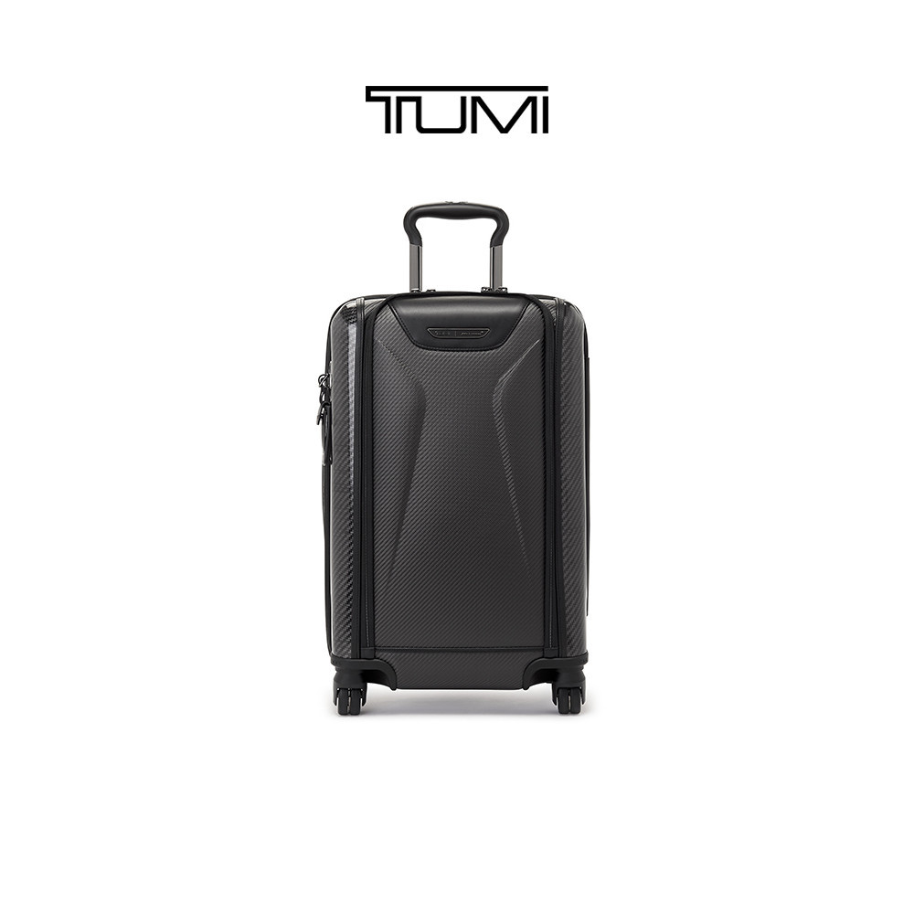 ทูมิ กระเป๋าเดินทางคาร์บอนไฟเบอร์สีเทาหรูหรา จากซีรีย์โคแบรนด์ McLaren มีสี่ล้อ