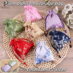 กระเป๋าเก็บของปักลายดอกบ๊วยจาก Tatafairy กระเป๋าเก็บของพับได้สำหรับเดินทาง กระเป๋าใส่เหรียญแบบมีเชือกรูด กระเป๋าใส่กุญแจ กระเป๋าใส่หูฟัง