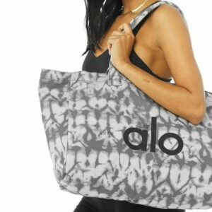 Alo yoga กระเป๋าโยคะกระเป๋าสะพายไหล่เดียวผ้าใบกระเป๋า Unisex ความจุขนาดใหญ่กระเป๋าช้อปปิ้งกีฬาฟิตเนสกระเป๋า