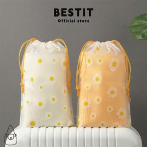 ถุงเก็บรองเท้า BESTIT กระเป๋าหูรูดกันฝุ่นโปร่งใส ทนทานกันน้าการ์ตูน Daisy เสื้อผ้า Classified Travel Shoe Bag TravelBussity Trip