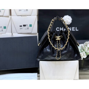 กระเป๋าหนังแท้ผู้หญิงทรงคลาสสิก หนังอิตาลี หนังนำเข้า ดีไซน์หรู ใช้งานได้จริง