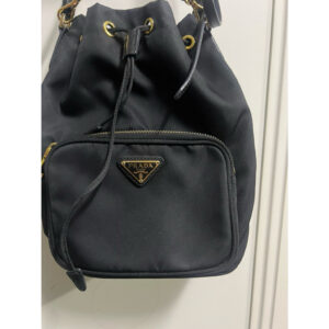 กระเป๋าpradaของแท้้มือสองของเราใช้เอง สภาพดี