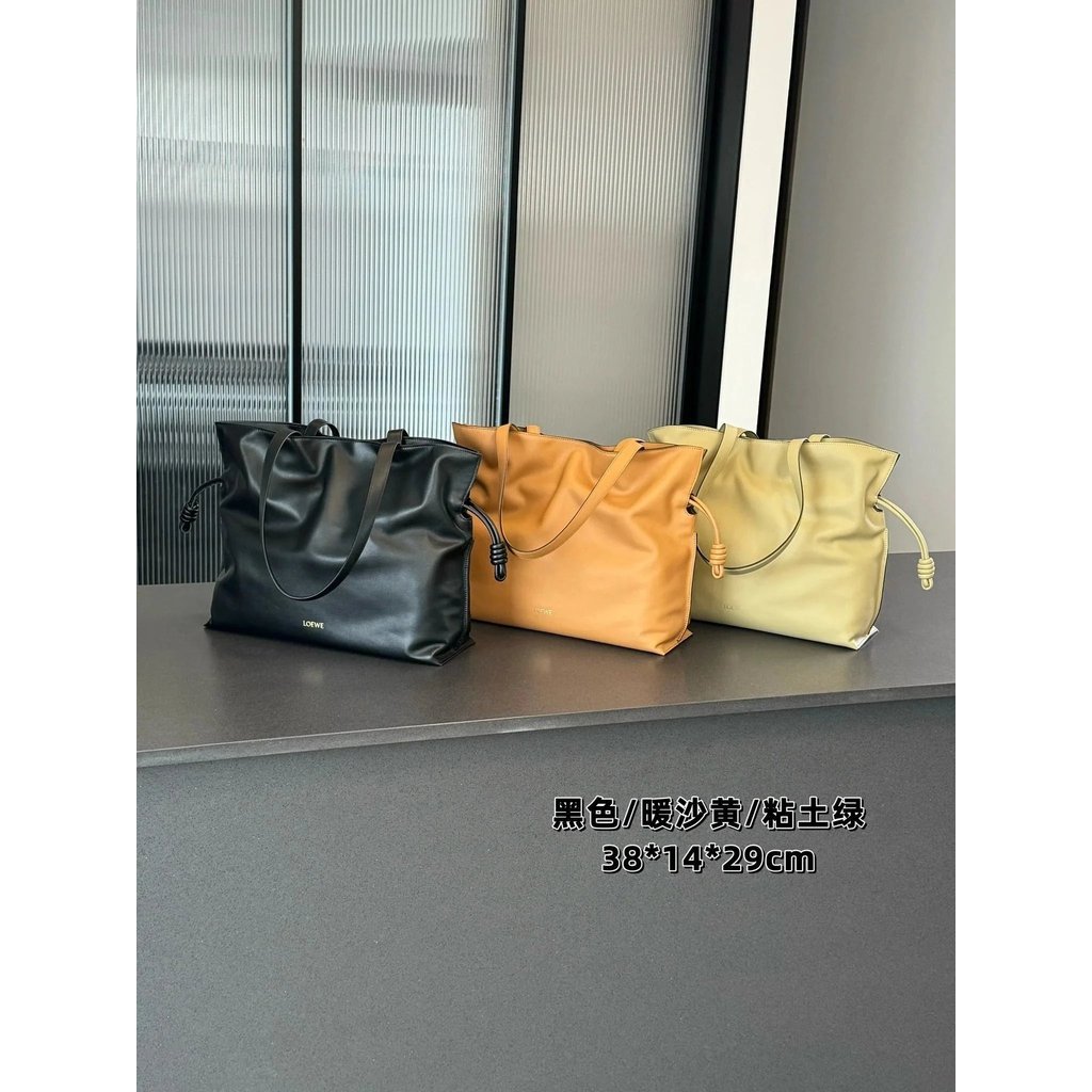 สไตล์ใหม่ Flamenco Large Drawstring Lucky Bag ฤดูใบไม้ร่วงฤดูหนาว Cuisine ความจุขนาดใหญ่ เดินทางออกเป็นกระเป๋าแม่ทั้งหมดไม่มีคาถามสาคัญที่สุด ราคา 24900rmb