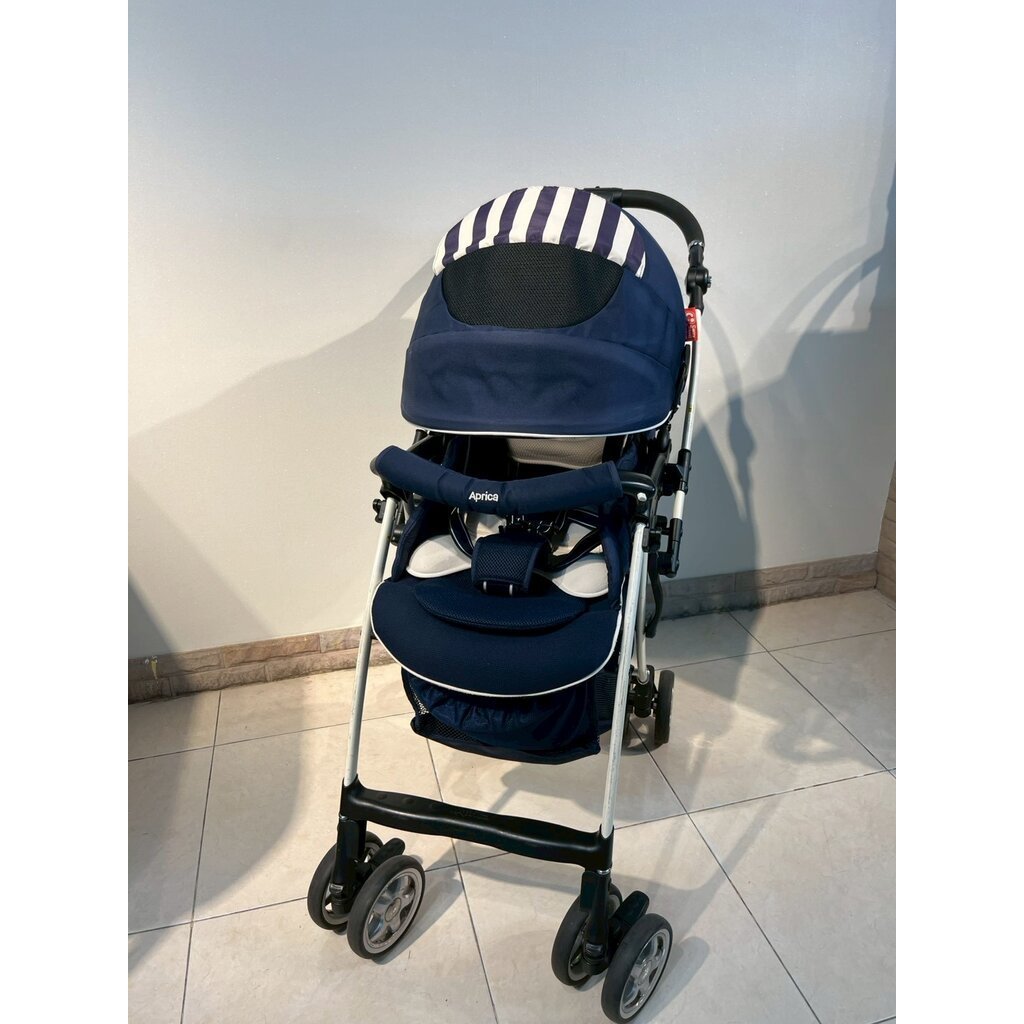 รถเข็น Aprica กรมขาว แรกเกิด ถึง 3 ขวบ