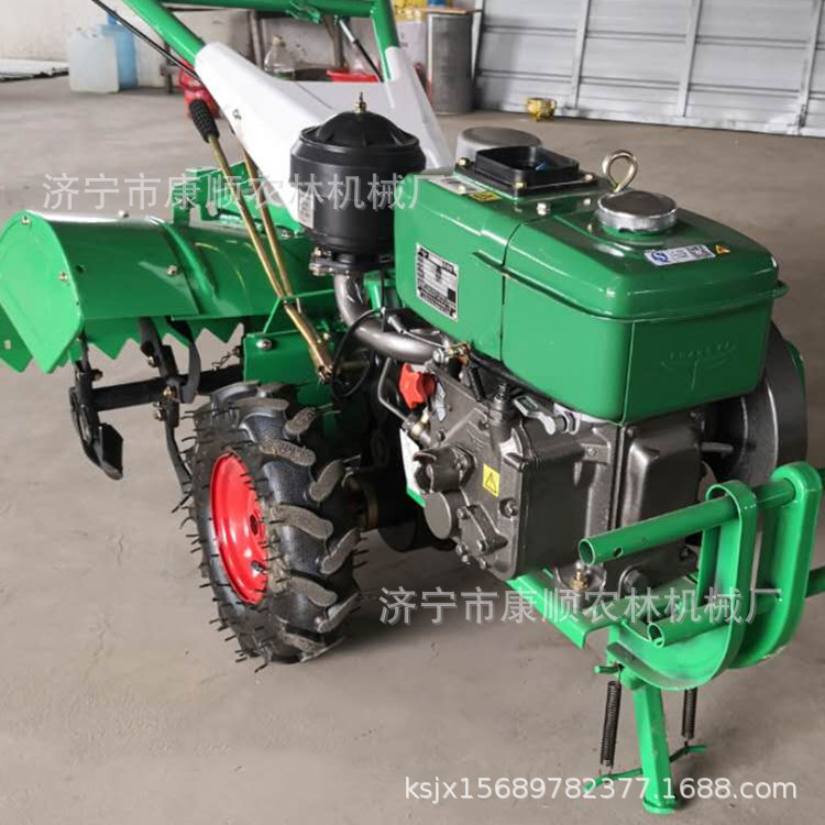 หนา Mudguard สี่ล้อไดรฟ์ Microcultivator ไฟฟ้า Starter ดีเซลที่เท้าแขน Rotary Cultivator มัลติฟังก์ชั่ขนาดเล็ก Weeder