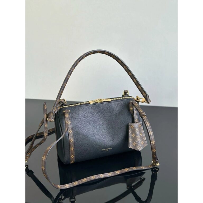 สีดา นี้ ด่วน กระเป๋าถือขนาดเล็กสามารถเรียกว่าสินค้าพรีเมี่ยมในเมืองออกแบบเป็นแรงบันดาลใจจากแบรนด์คลาสสิกเก็บกระเป๋าเดินทางเลือกหนังวัวที่ละเอียดอ่อนทาเองตกแต่งด้วยชื่อย่อลายคลาสสิกตัดแ