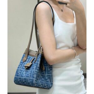 Denim Denim กระเป๋าพับได้ One Pack DualUse tote และ Bucket Change at Will Very Light Summer AllMatch Moderate Size Simple และ Discriation Elegant Never Time