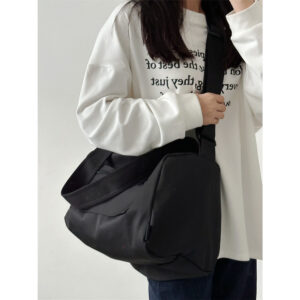 เวอร์ชั่นเกาหลีกระเป๋าเดินทางระยะสั้นขนาดใหญ่ความจุกระเป๋าสะพายหญิงน้าหนักเบากีฬาว่ายน้ายิมกระเป๋าชายกระเป๋าเดินทางเพิ่ม