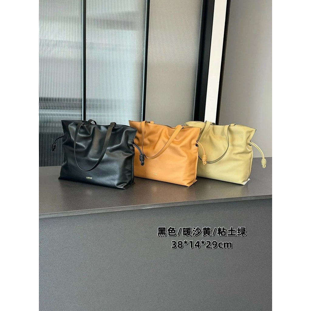 สไตล์ใหม่ Flamenco กระเป๋าโชคดีหูรูดขนาดใหญ่ฤดูใบไม้ร่วงฤดูหนาวอาหารความจุขนาดใหญ่เดินทางออกทากระเป๋าแม่ทั้งหมดไม่มีคาถามที่สาคัญที่สุด