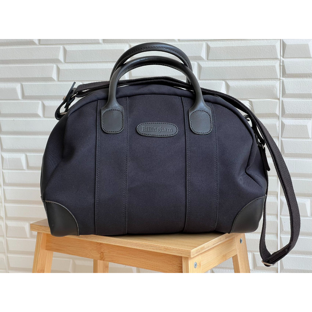 กระเป๋า Billingham รุุ่น Overnighter สี Black