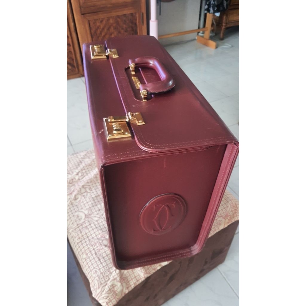 กระเป๋าเดินทางวินเทจ